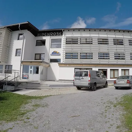 Alpenrose Gerlitzen 3* تريفن