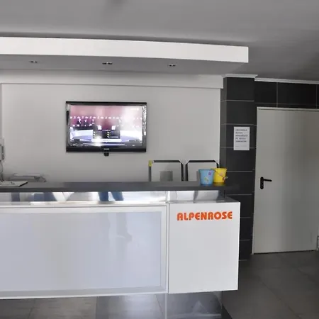 Alpenrose Gerlitzen 3* تريفن